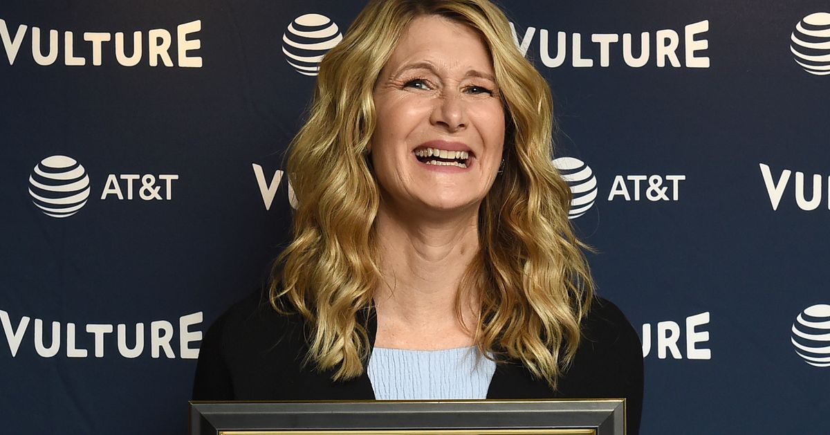 ハゲタカの最初の名誉学びの受賞者であるローラ・ダーンは、デビッド・リンチに感謝したい