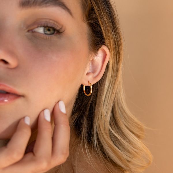 Caitlyn Minimalist Classic Hoop Earrings