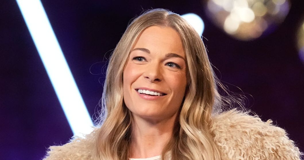 LeAnn Rimes Sobbed Through a “Deep Jaw Release” - The Cut