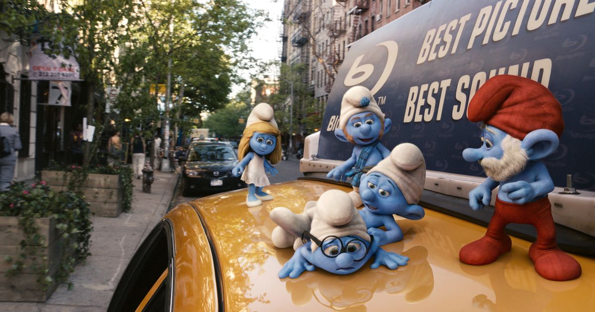 Review: The Smurfs Is a Smurfing, Smurfed-Up Smurfesty - Movie