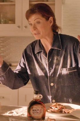 Even her sleepwear is ill-fitting. Has The Sopranos taught us nothing? Keep loose sleeves away from open flames!