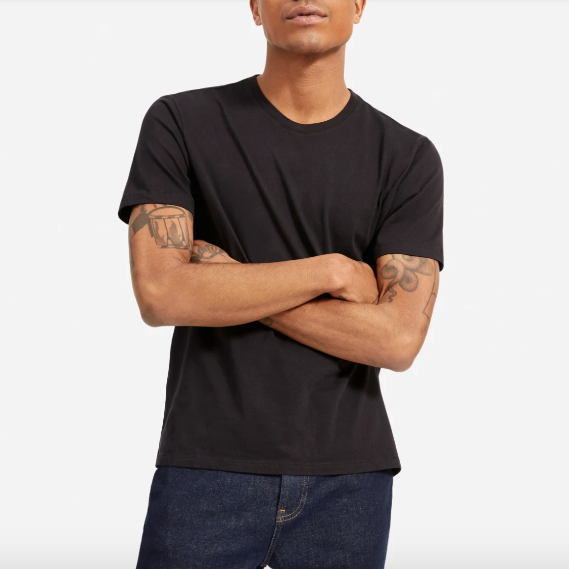 plain black t shirt for men png