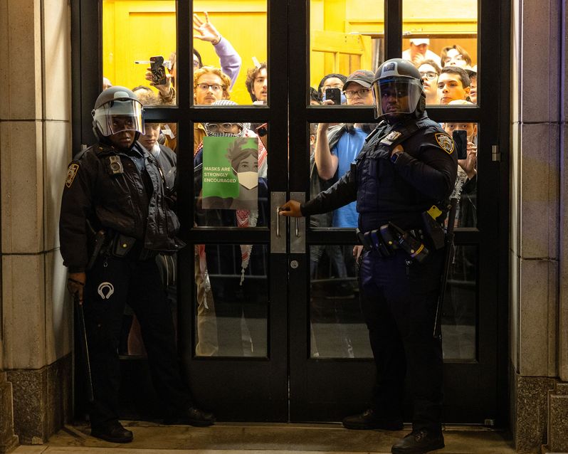 Columbia University Issues Deadline For Gaza Encampment To Vacate Campus