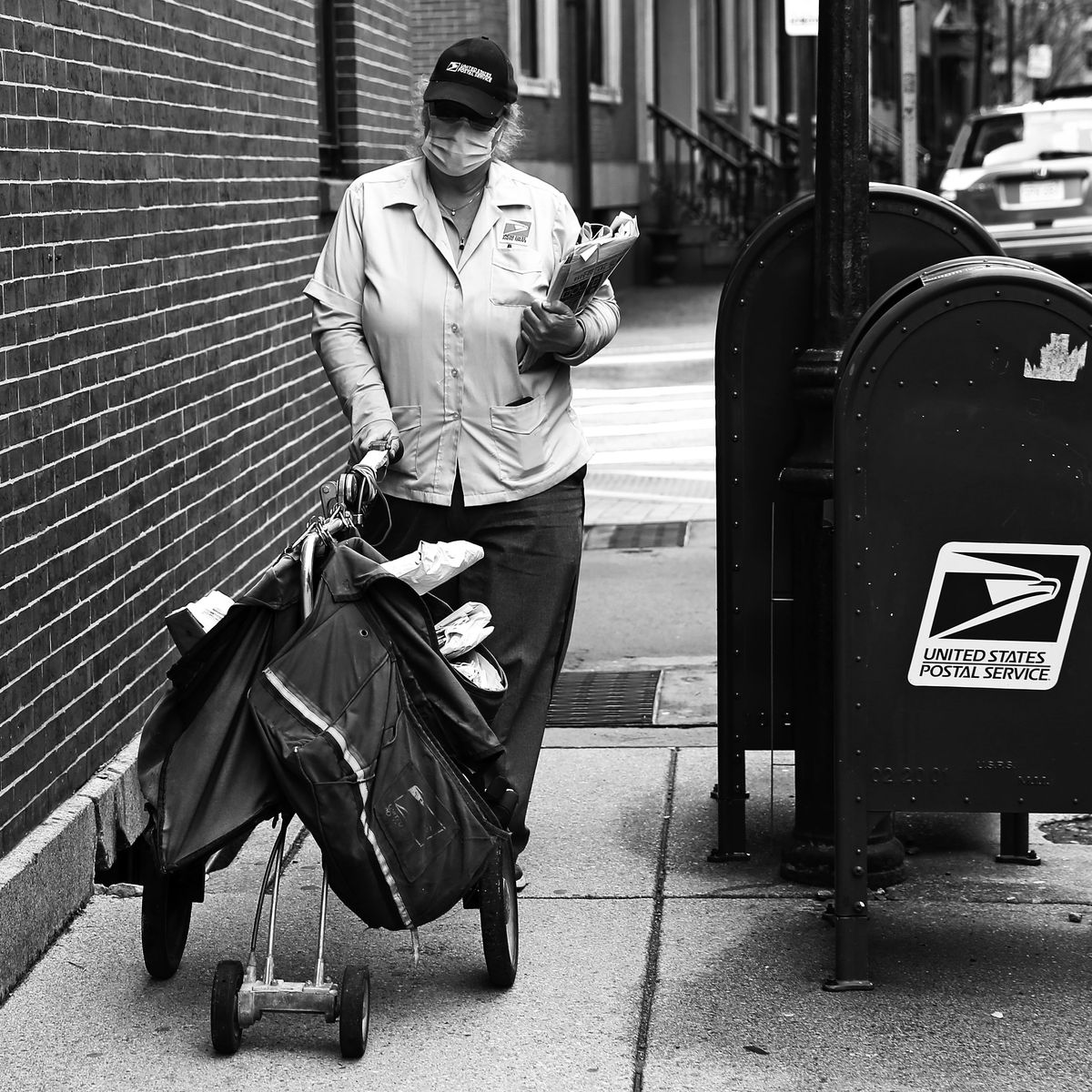 usps luggage