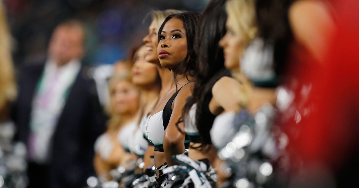 No Sweatpants in Public: Inside the Rule Books for N.F.L. Cheerleaders -  The New York Times