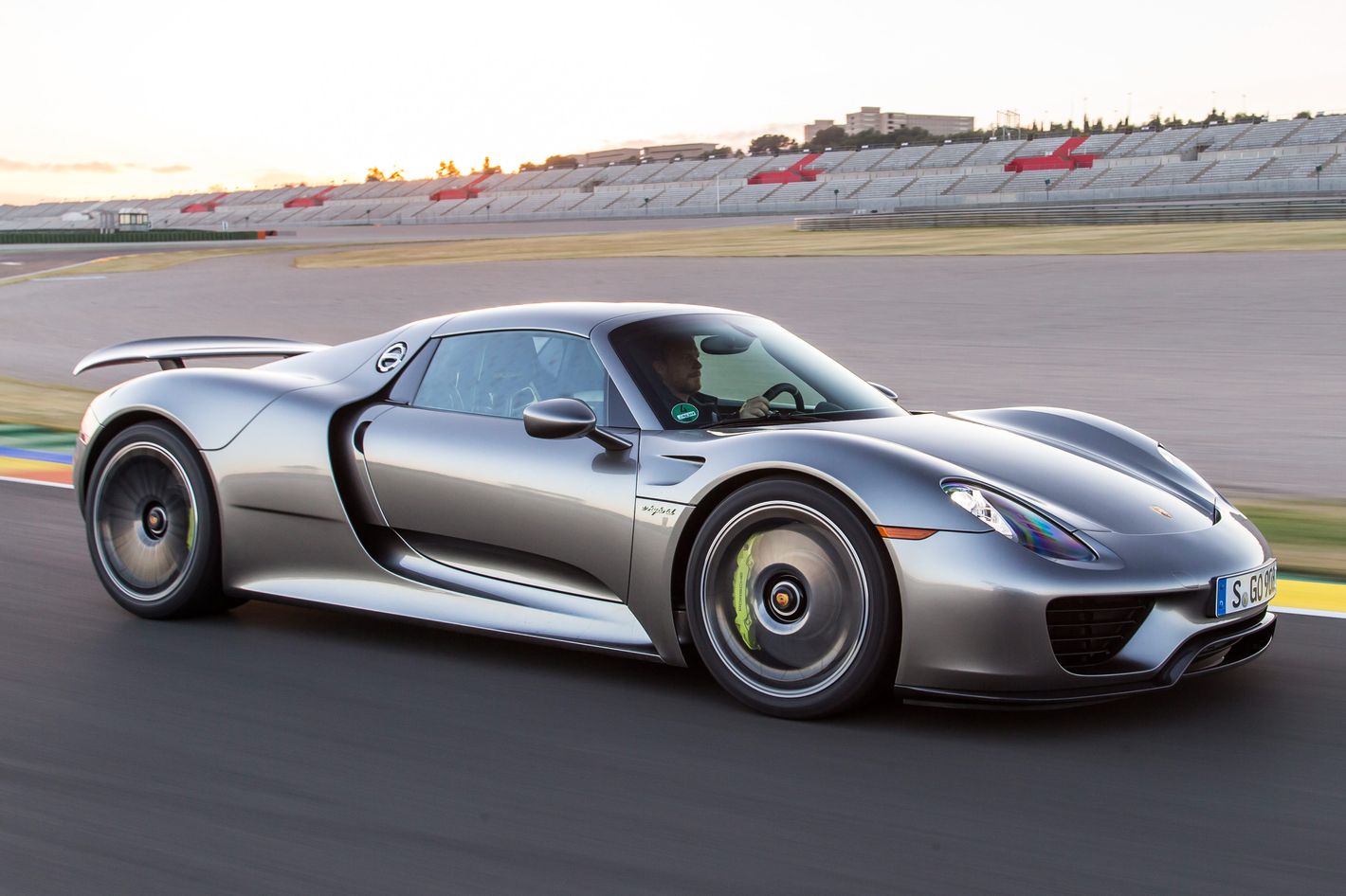 The 9 Quickest Cars in the World