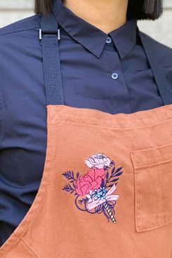 BlueCut SJ Apron Crimson