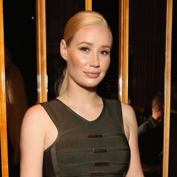 Iggy Azalea Announces Her Split From Nick Young in an ...