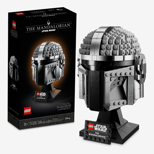 LEGO Star Wars The Mandalorian Helmet Model 75328