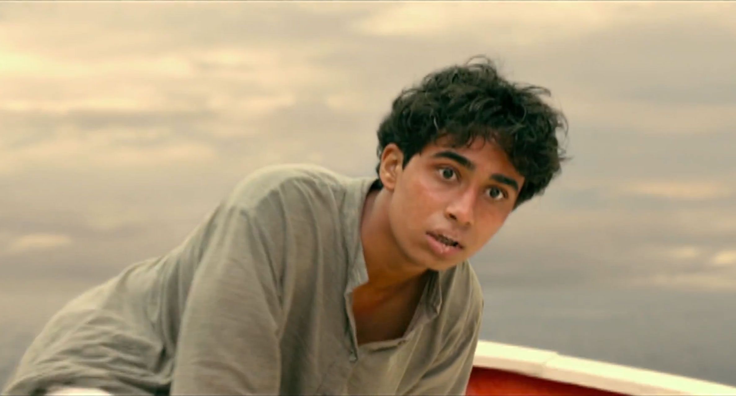 Life of Pi' Review: A Boy and a Tiger, Burning Brightly - The New York Times