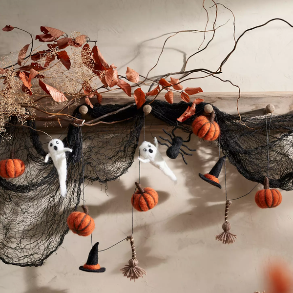 Terrain Halloween Icons Felt Garland