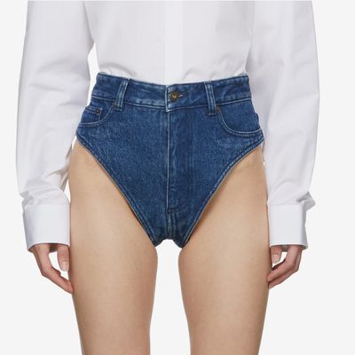 The White Denim Cut-Off Shorts That Look Like Diapers - The Mom Edit