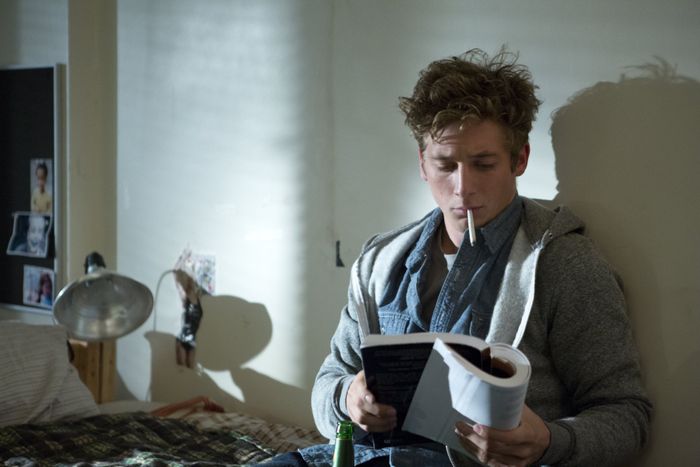 SHAMELESS, Jeremy Allen White in ‘Simple Pleasures’ (Season 4, Episode 1, aired January 12, 2014).