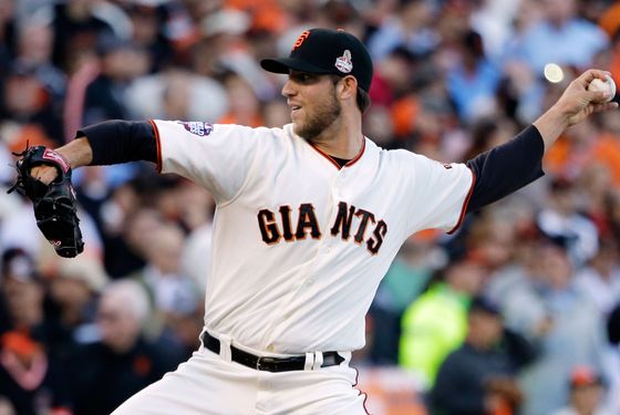 NLCS: Bumgarner leads Giants to win in Game 1