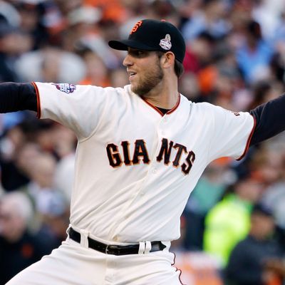 San Francisco Giants starting pitcher Madison Bumgarner throws during the first inning of Game 2 of baseball's World Series against the Detroit Tigers Thursday, Oct. 25, 2012, in San Francisco.