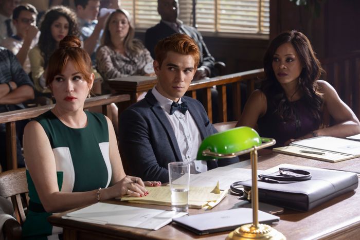 Riverdale full episodes season 3 new arrivals