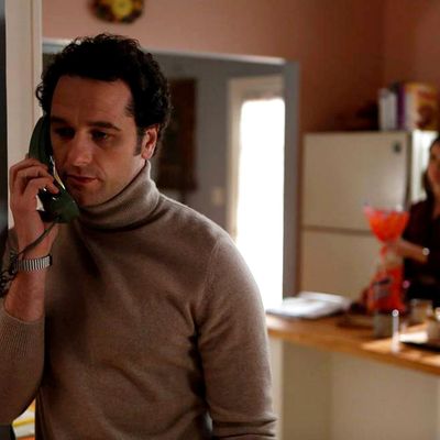 THE AMERICANS -- In Control -- Episode 4 (Airs Wednesday, February 20, 10:00 pm e/p) -- Pictured: (L-R) Matthew Rhys as Philip Jennings, Keri Russell as Elizabeth Jennings
