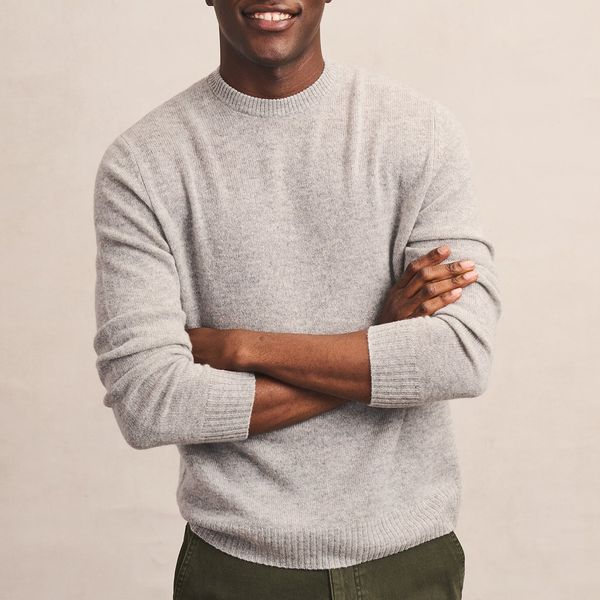 Naadam Lightweight Cashmere Crewneck Sweater