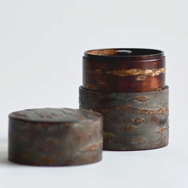 Denshiro tea caddy made from raw cherry bark