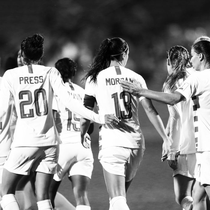 US Women's National Team sues soccer's governing body for gender  discrimination on International Women's Day - ABC News