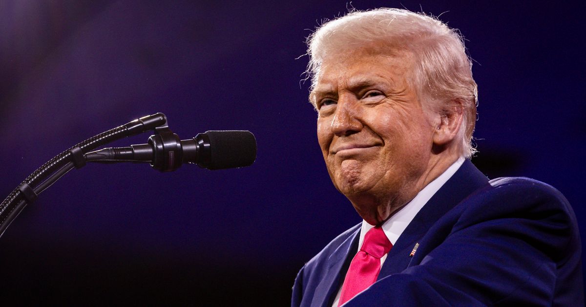 The Most Sycophantic Things Republicans Have Done to Flatter Trump
