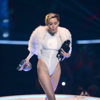 AMSTERDAM, NETHERLANDS - NOVEMBER 10: Miley Cyrus perfroms onstage during the MTV EMA's 2013 at the Ziggo Dome on November 10, 2013 in Amsterdam, Netherlands. (Photo by Ian Gavan/Getty Images for MTV)