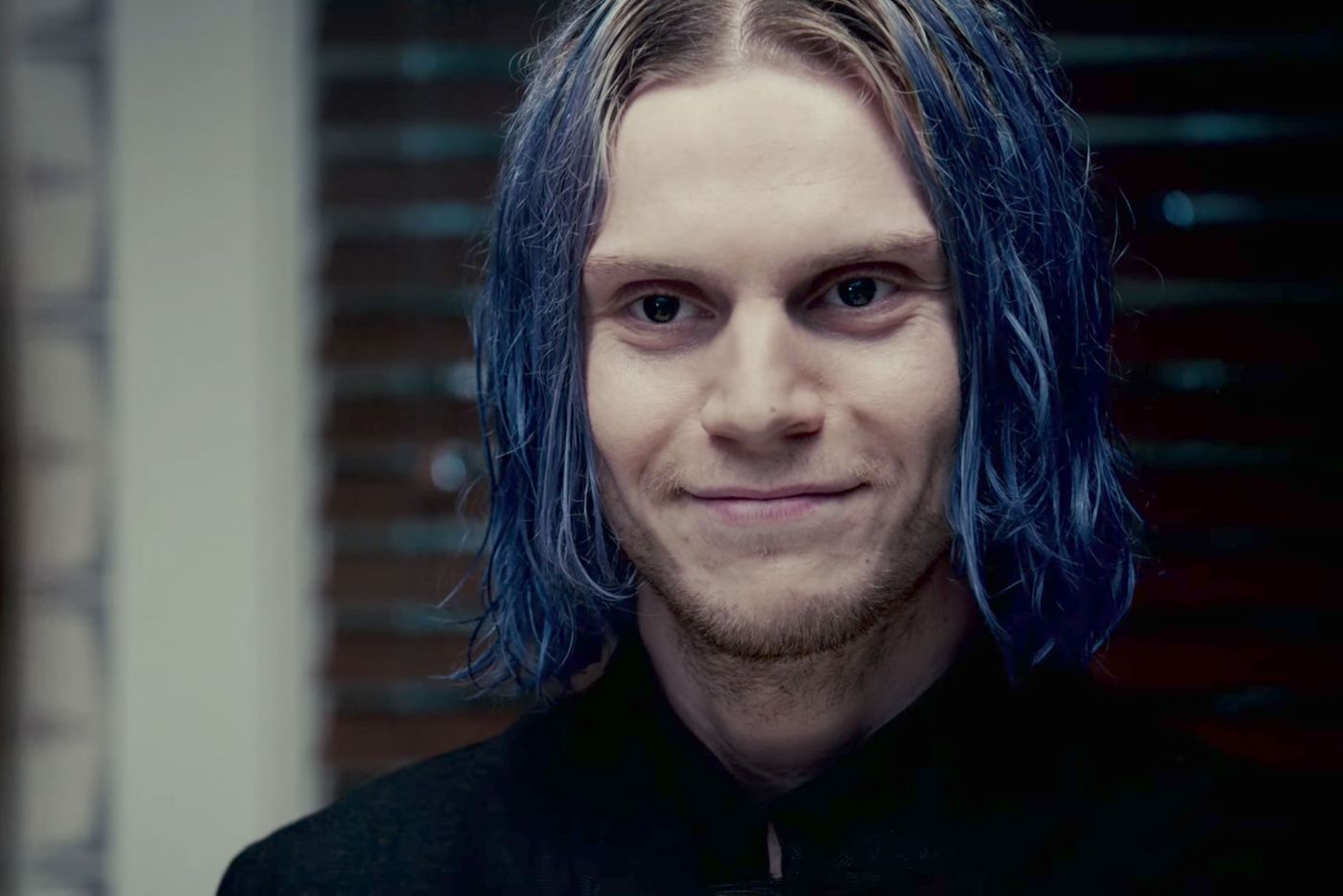 Evan Peters' Blue Hair in American Horror Story - wide 6