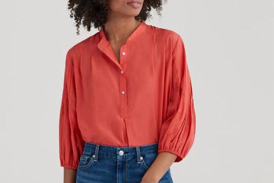 7 for All Mankind Blouson Pleated Top in Poppy