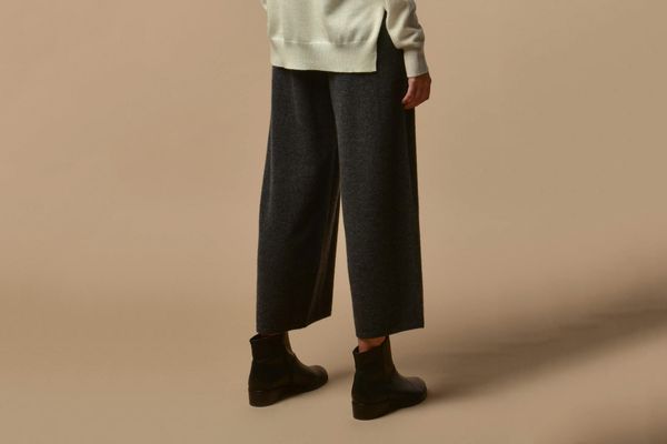 Pure Cashmere NYC Loose Fit Pants in Graphite
