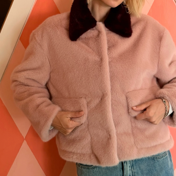 Lisa Says Gah Babs Coat