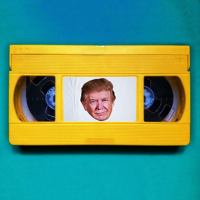 700px x 700px - What Is Donald Trump's Pee Tape? An Explainer.