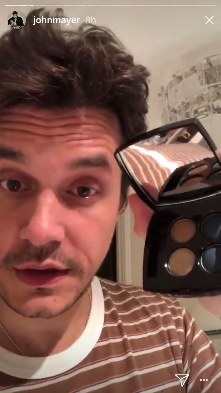 John Mayer Does a Smoky-Eye Tutorial on Instagram