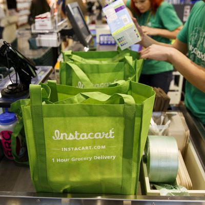 Instacart Shoppers Wages Falling Under New Pay Model