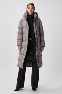 Quince Women’s Responsible Down Long Puffer