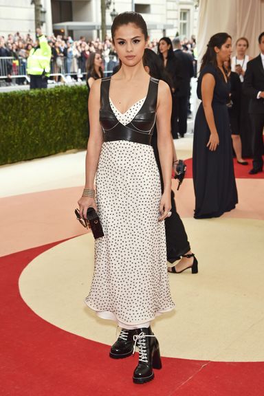 See All the Looks From the 2016 Met Gala Red Carpet