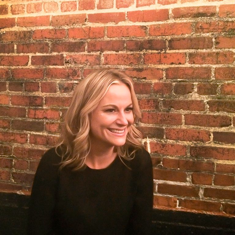 Is there anything Amy Poehler can’t do? One of Hollywood’s most sought-after talents for funny movies and TV shows, Poehler has also proved she’s a sharp executive producer getting behind hit comedy series like Comedy Central’s Broad City—and recently inking a three-year producing deal with NBC Studio Universal Television. Now this Golden Globe winner brings her comedic cred and longtime experience from top shows like Parks and Recreation and SNL to Difficult People.