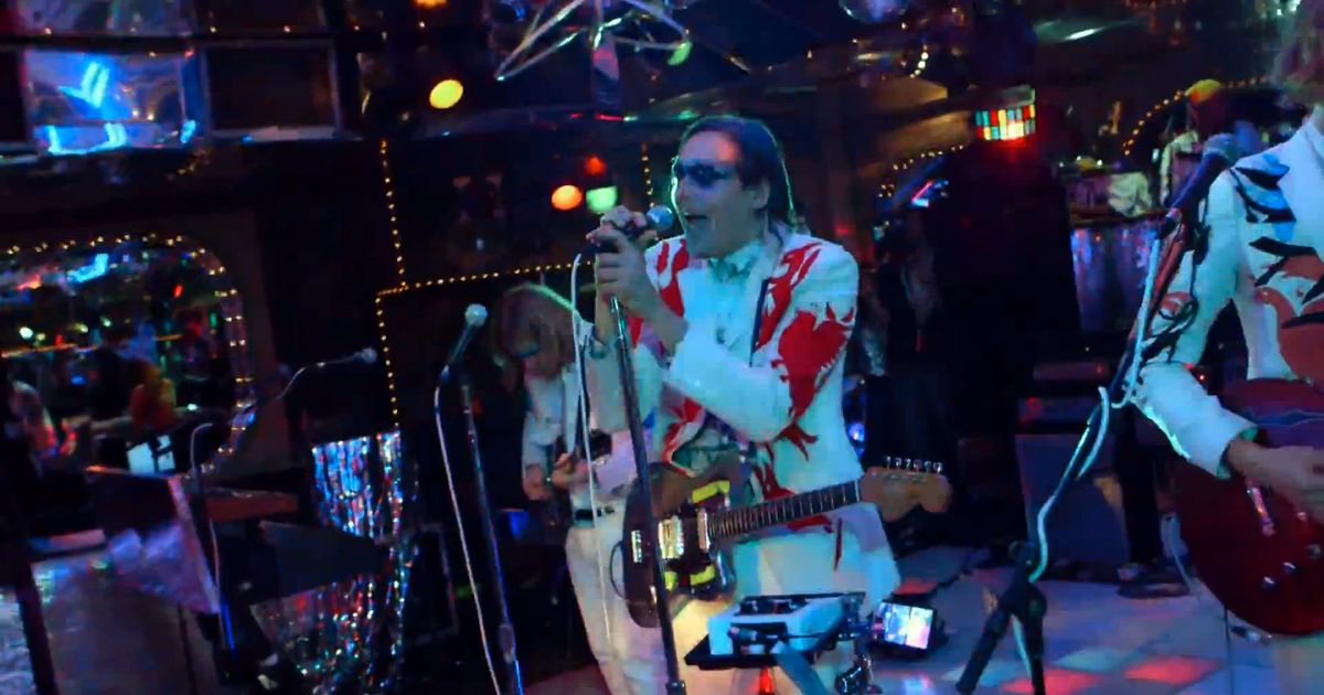 Arcade Fire - Afterlife (Live on SNL) 