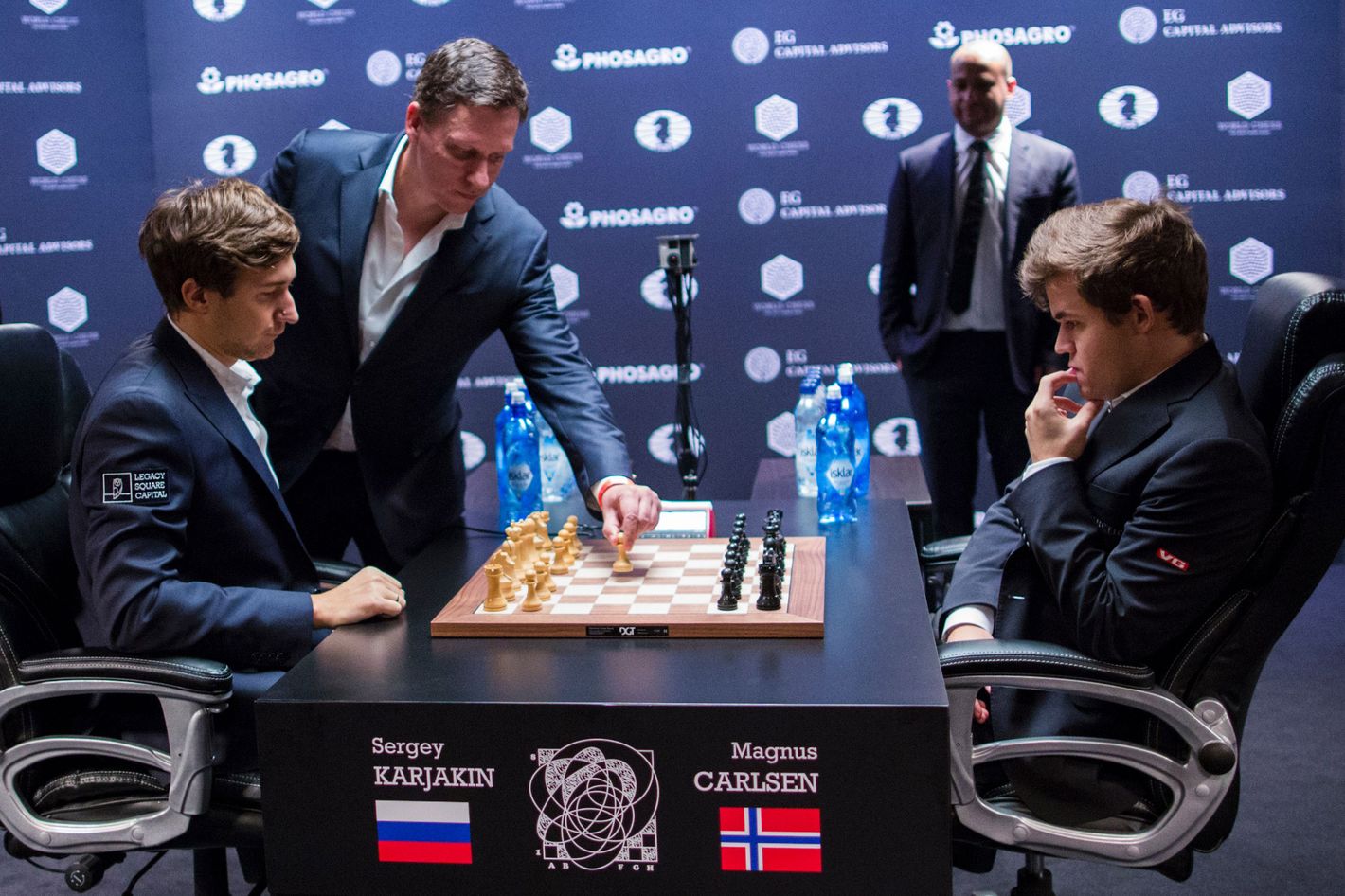 World Champion chess master Garry Kasparov studies the board during News  Photo - Getty Images