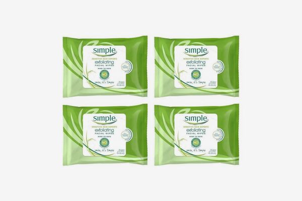 Simple with Vitamin E Oil to Moisturize Skin Exfoliating Facial Wipes
