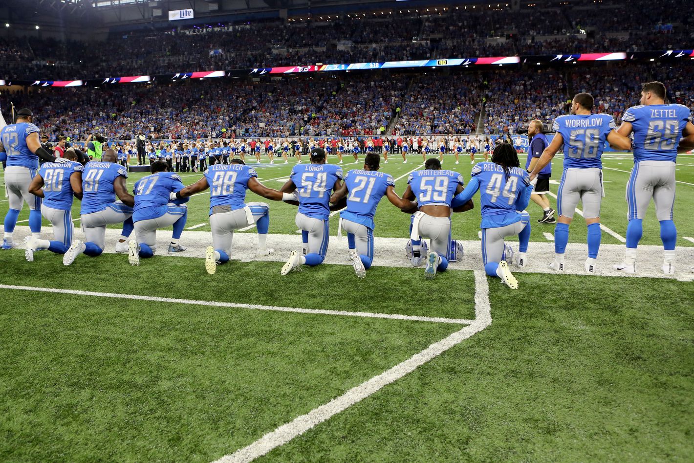 Why do NFL players kneel during the national anthem? - Sports Illustrated