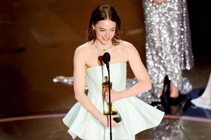 Why Emma Stone Beat Lily Gladstone at the 2024 Oscars