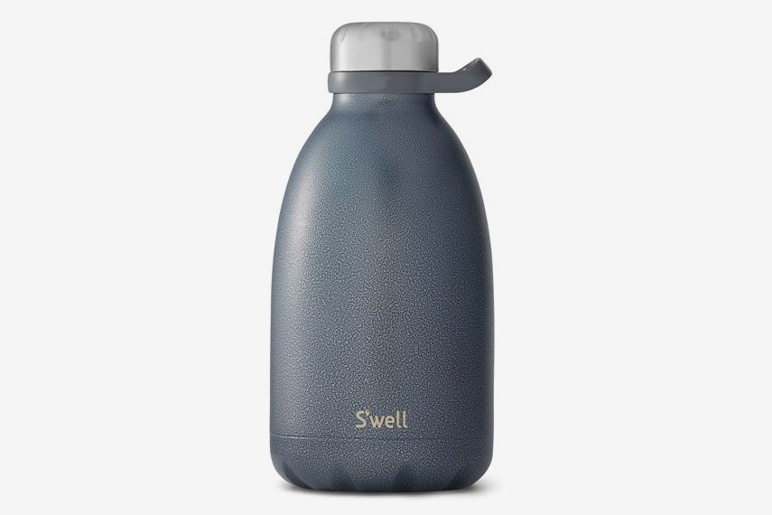 64 oz vacuum insulated bottle
