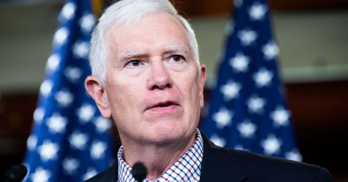 Mo Brooks Falls With Trump’s Knife In His Back