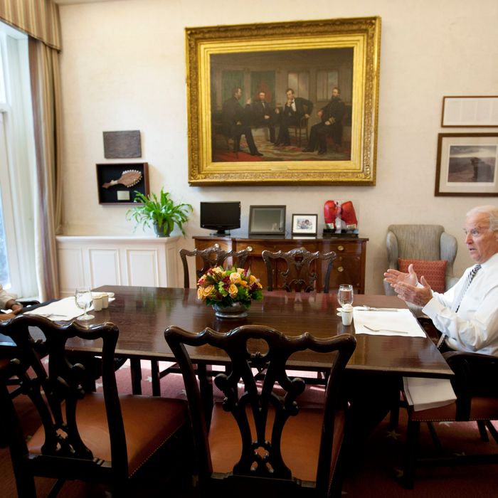 WASHINGTON, DC - JANUARY 8: U.S. President Barack Obama and U.S. Vice President Joe Biden meet for lunch in the Private Dining Room of the White House January 8, 2014 in Washington DC. According to reports, (Photo by Aude Guerrucci-Pool/Getty Images)