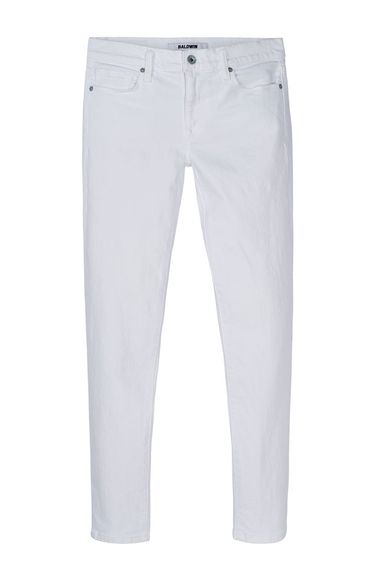 How to Find Your Perfect Pair of White Jeans