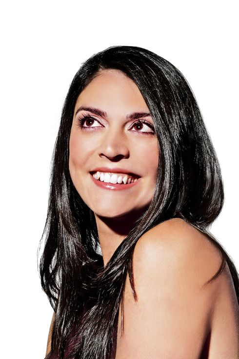 490px x 736px - 85 Minutes With Cecily Strong