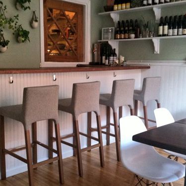 Take Root in Brooklyn has 12 seats and one seating per night.