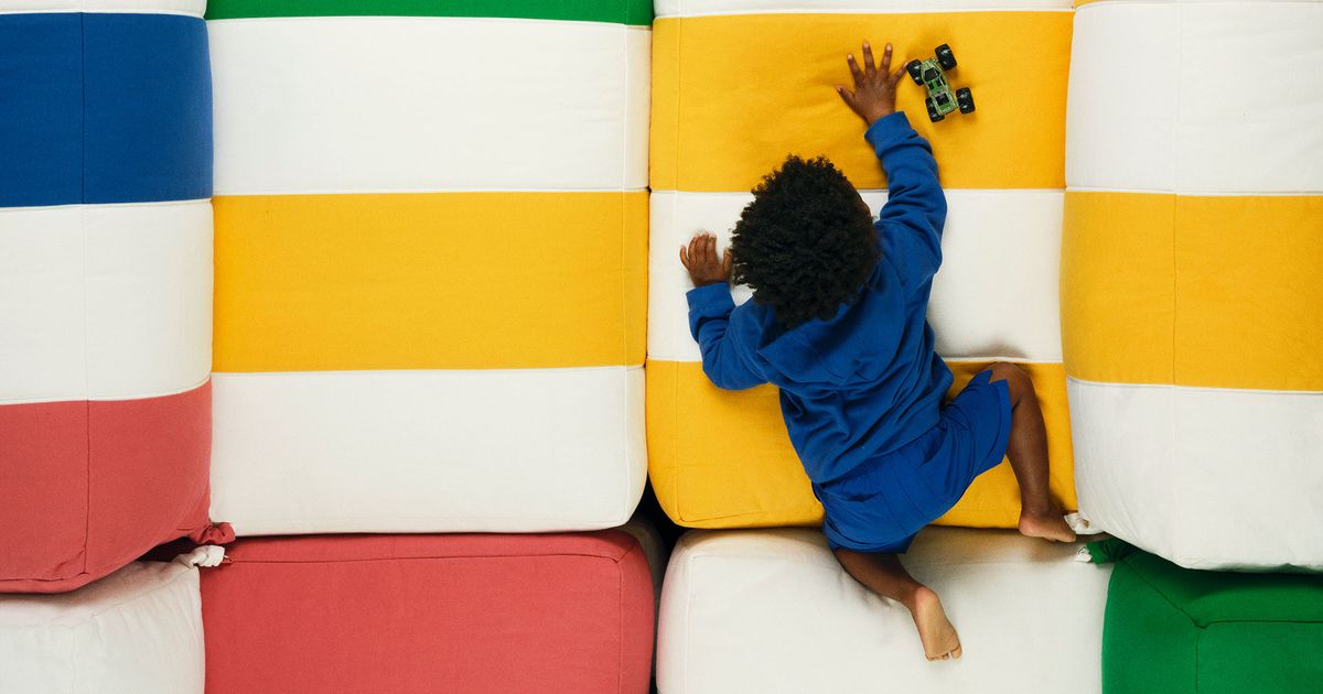 A Downtown Daybed for Tight Spaces