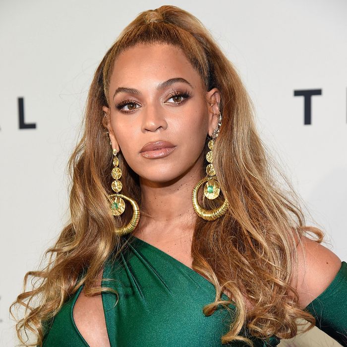 Vulture Investigates Who Bit Beyonce S Face