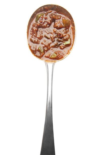 总部位于旧金山的天然热狗公司Let’s Be Frank’s Devil Sauce是用姜、孜然和辣椒制成的。它有咖喱的味道，质地薄，所以它是烤鸡菜的理想选择，也可以和蛋黄酱混在一起辣味，大蒜味aïoli。9盎司12美元。在埃塞克斯街市场(Essex Street Market, Essex St. 120, nr. Delancey St.)的Heritage Meat Shop买瓶;212-539-1111。